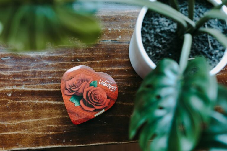 Что подарить на месяц отношений