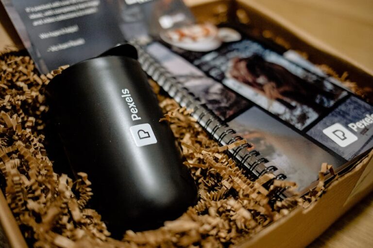 Какой подарок можно подарить мальчику 10