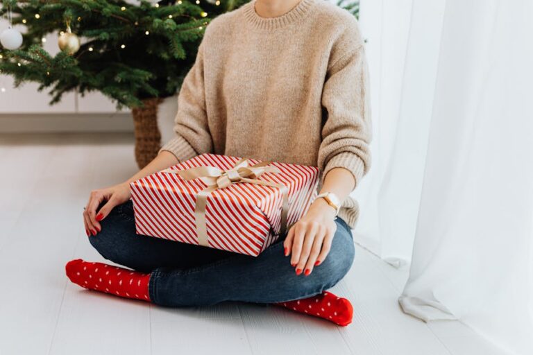 Что подарить мужчине другу