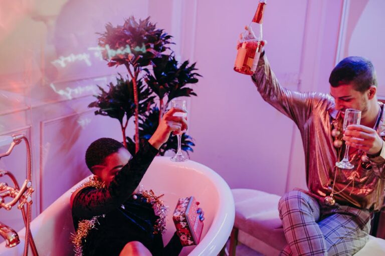 Подарок на день друзей купить