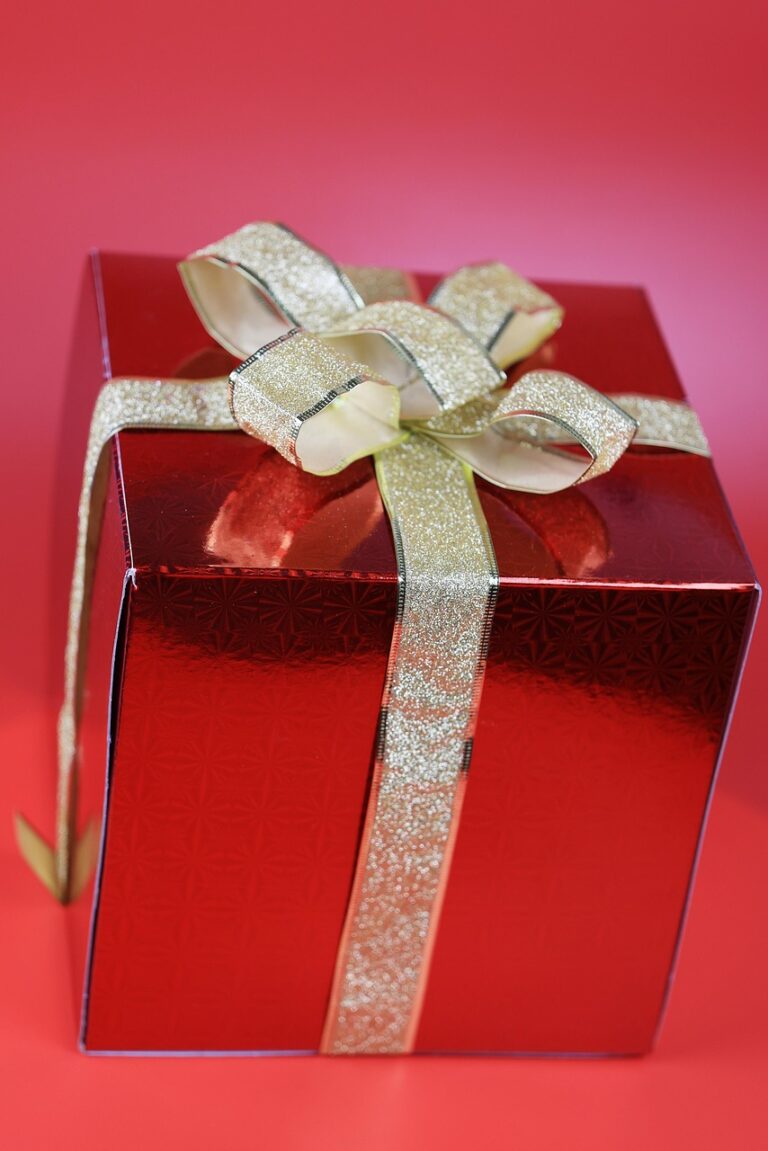 Что подарить подруге оригинальное