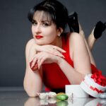 Купить подарки на месяц images307.jpg